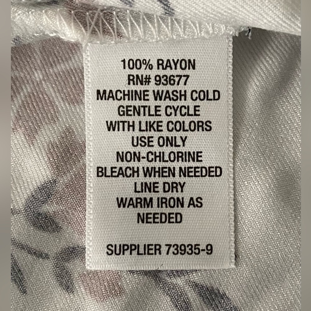 Liz Claiborne - Long Sleeve Button-Down Shirt (NWT) - Picture 4 of 5